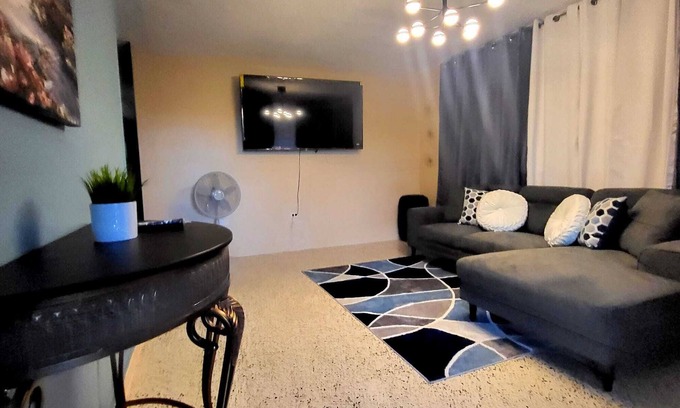 Hato Tejas Maison | Casa Caribe w/pool, jacuzzi, Wi-Fi...