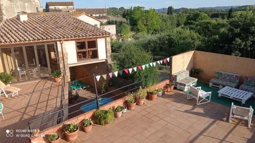 Ullastret Maison | Casa Carina