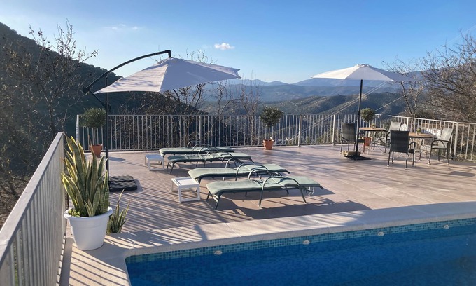 Algarinejo Maison | Casa Cerretillo, Rural Maison blanche traditionnelle avec tous les luxes modernes