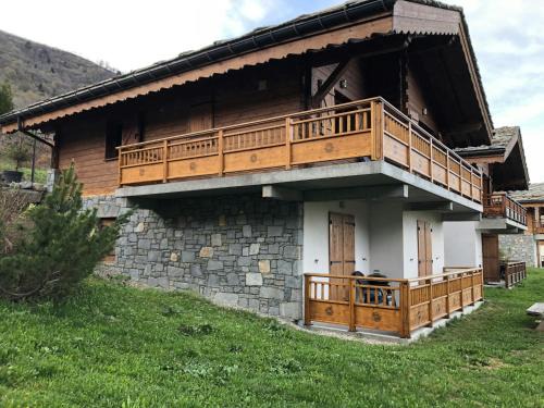 Saint-Francois-Longchamp Chalet De Ski | CASA-Chalet des Ponts : Évasion au Col Madeleine