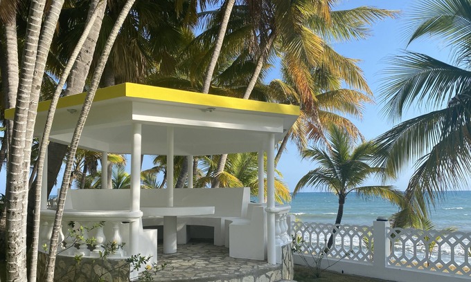 Bocacanasta Maison | CASA COCO in the tropical garden by the sea