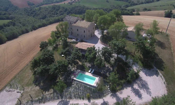 Pergola Appartement | Casa Collinetta, charmante maison de campagne récemment rénovée dans les Marches