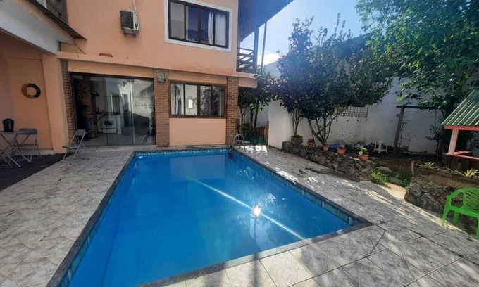 Camboinhas Maison | Casa com Piscina e Banheira Hidro em Piratininga