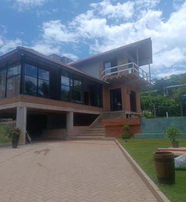 Torres Maison | Casa com piscina em Torres
