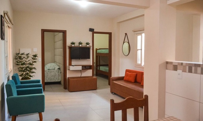 Barreiros Maison | Casa com Wi-Fi e ótima localização em São José/SC
