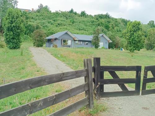 Llanquihue Maison | Casa con excelentes 2 habitaciones 1 Doble Matrimonial y otra 2 camas indiv con vista al volcán, Puerto Varas