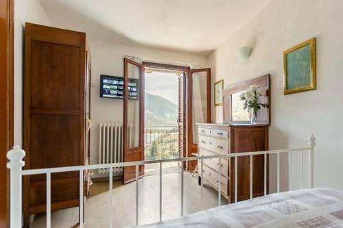 Castel di Tora Maison | CASA CON TERRAZZI - 6posti 2stanze 2bagni - LAKEHOLIDAY IT