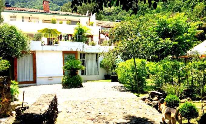 Tepoztlan Maison | Casa con vista la Tepozteco, con acogedores departamentos