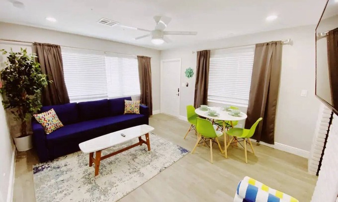 Lauderdale Harbours Appartement | Casa Cordova Apartments By Lowkl