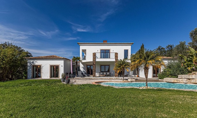 Marmelete Chalet De Ski | Casa Corsino | Heated & salt pool | Entire Villa | Families & Wifi