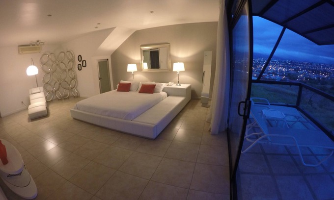 Escazu Maison | Casa Cristal Mansion - Piscine chauffée et vue imprenable - Bachelor Welcome
