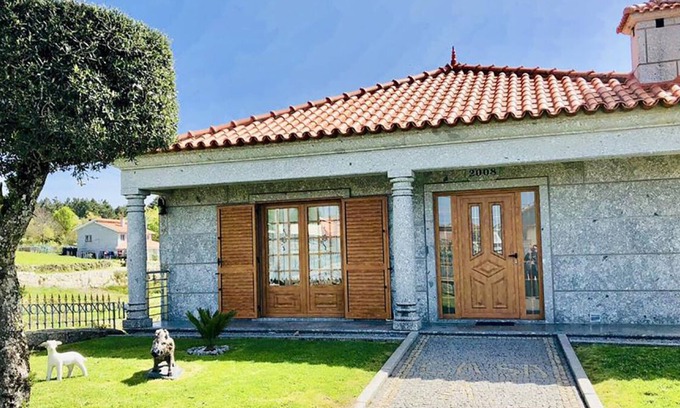 Celorico de Basto Maison | Casa da Quinta da Prelada Simão luxueuse, Piscine, Terrasse, Bbq, Aires de jeux