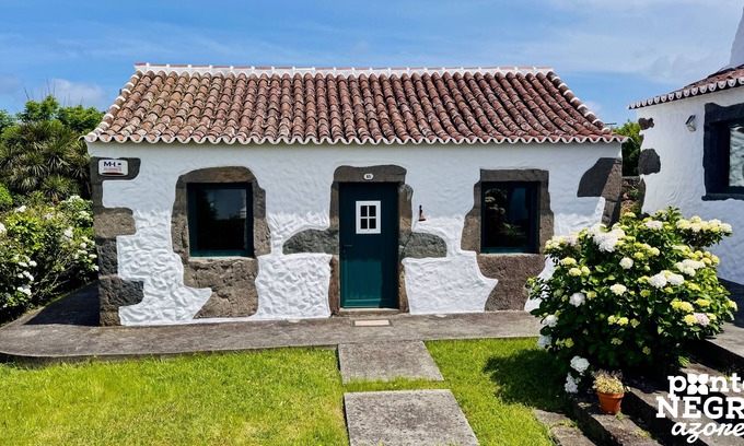 Angra do Heroismo Maison | Casa da Serreta 15 by PontaNegraAzores