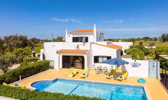 Porches Villa | Casa Das Areias - Trois Chambres Villa, Couchages 6