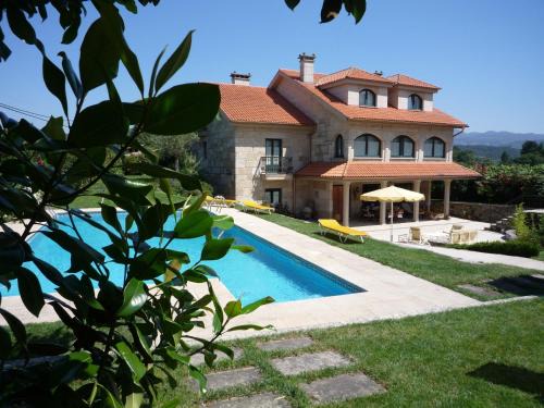 Ponteareas Maison | Casa das Pías
