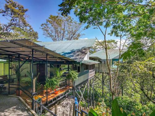 Parrita Maison | Casa de Cacao, A Treetop Cottage in Cacao Forest!