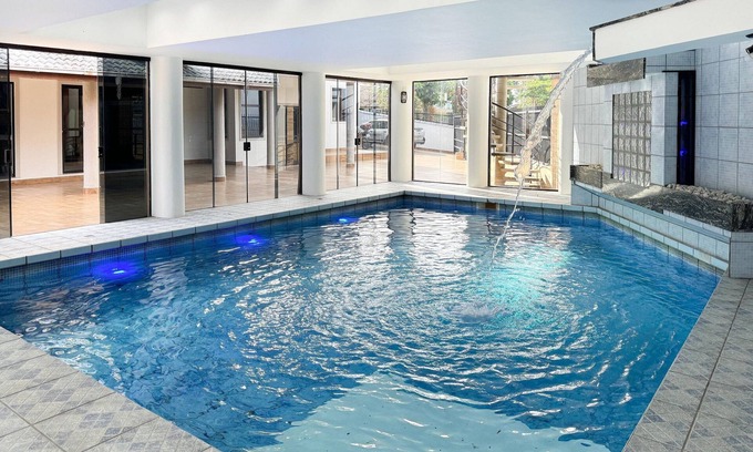 Palhoca Maison | Casa de Frente pro Mar com Piscina - PLH004
