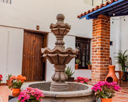 Guadalajara Maison | Casa de hospedaje -La Abadía de San Pedro