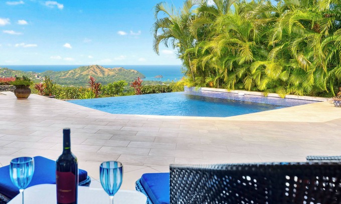 Coco Maison | Casa de la Reina Luxury 3-Bedroom Ocean View Home in Playas del Coco