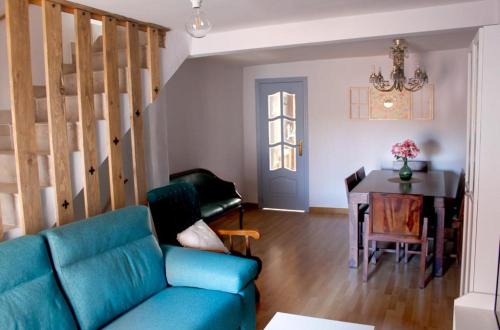 Pedro Bernardo Maison | Casa de la Golondrina