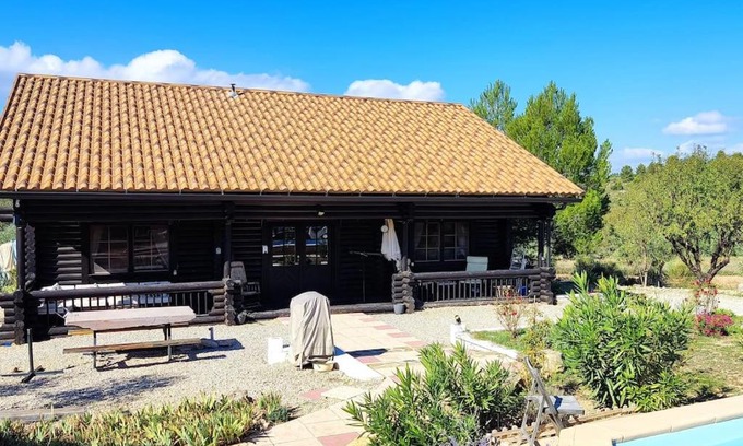 Teresa de Cofrentes Maison | Casa De Madera, A home from home.