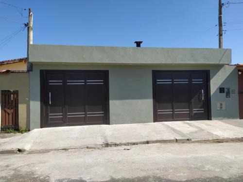 Porto Novo Maison | Casa de Praia -500 metros da Praia - Com 06 camas -sendo duas de casal - Garagem e entrada individual- Ar condicionado e roupa de cama