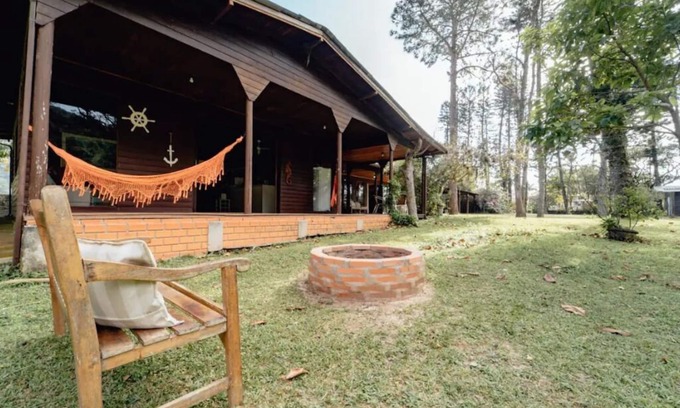 Pantano do Sul Maison | Casa de Praia em Frente ao Rio na Armação