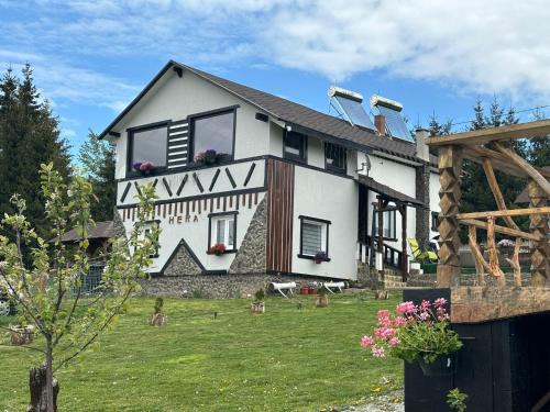 Piatra Fantanele Maison | Casa de vacanță Hera - Pasul Tihuța - Un colțișor de rai
