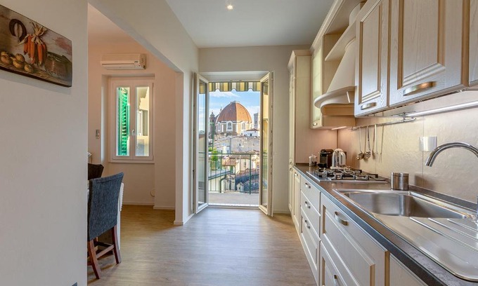 Santa Maria Novella Appartement | Casa di Paola - terrace with view in Florence