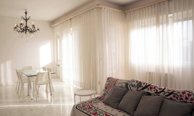 Quinto al Mare Appartement | -Casa di Pier&Chico - Large apartment near the sea with parking