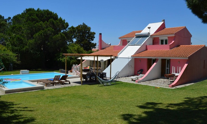 Corroios Maison | Casa do Pinheiro - Villa avec jardin privé et piscine à Marisol près d'Aroeira