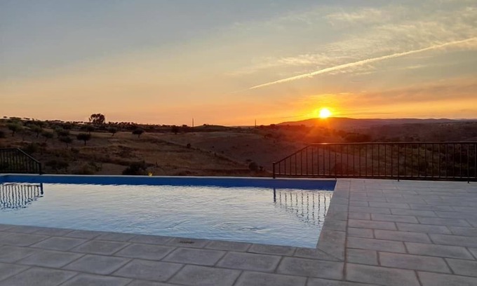 Cegonhas Maison | Casa dos Xarês