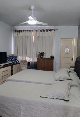 Vargas Maison | Casa e Ateliê de pintura Neiva Mario