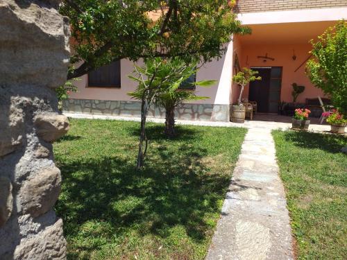 Salas Bajas Maison | CASA el NOGAL