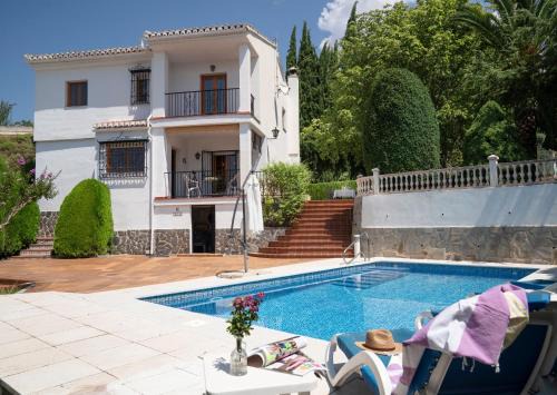 Huetor Santillan Maison | Casa El Pilar con piscina, jardín y barbacoa