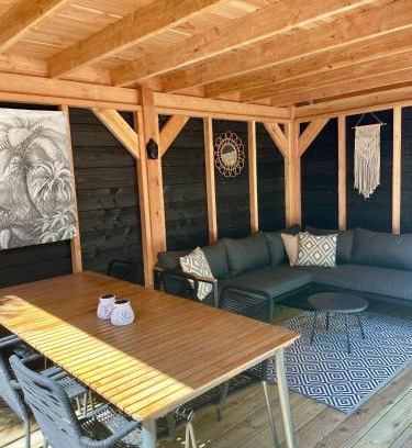 Municipality of Aa en Hunze Autre | Casa Elixa prachtige stacaravan met heerlijke overkapping