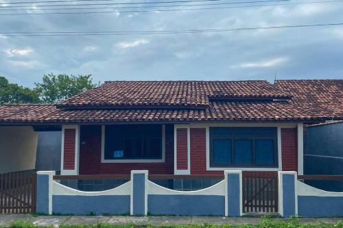Praia Grande Maison | Casa em Praia Grande - Fundão