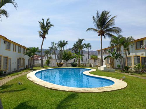 Acapulco Maison | Casa en condominio 2R alberca compartida