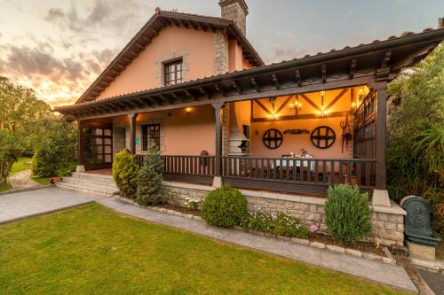 Naves Maison | Casa en la Costa con wifi, jardín y barbacoa