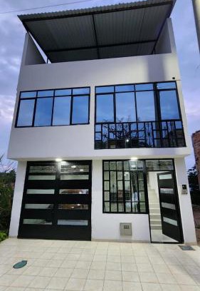 Mesitas del Colegio Maison | Casa en Mesitas para 16 personas