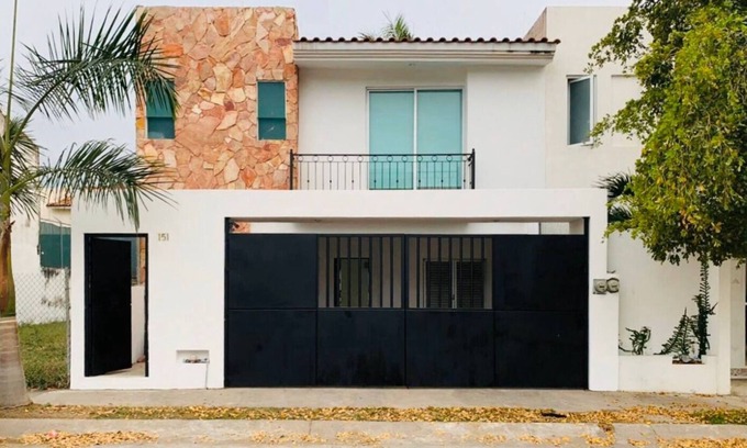 Fluvial Vallarta Maison | Casa Encanto - 3Bdr, 2.5bath w/Jacuzzi and Parking
