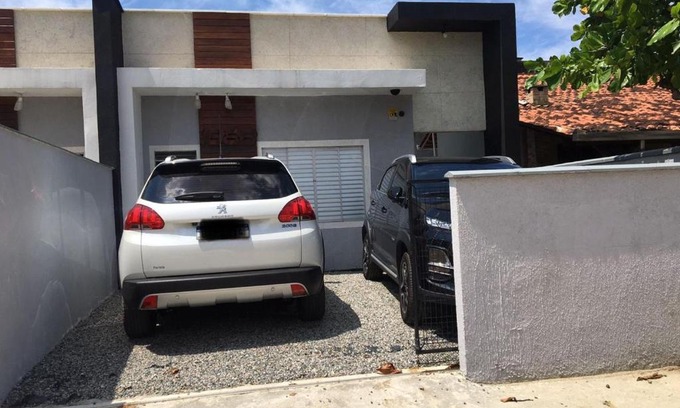 Enseada Maison | Casa Enseada 3 quartos para até 6 pessoas com 2 ar split