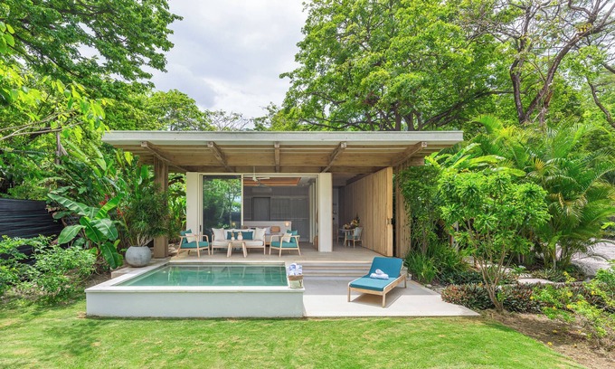 Carmen Maison | Casa Eos - New beachfront house with private beach access
