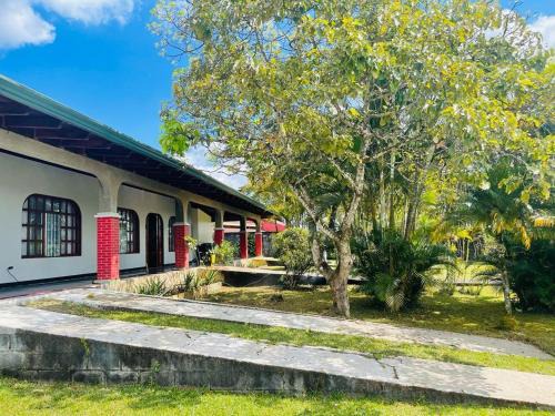 Daniel Flores Maison | Casa Eva Lodging Costa Rica