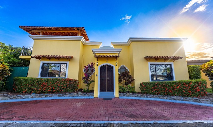 Bejuco Maison | Casa Famosa - Large Family Home with Private Pool
