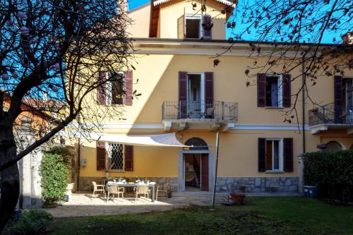 Intra Maison | Casa Felice - Villa con Giardino in Centro