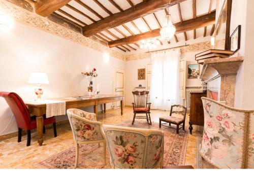 Sant'Enea Lit Et Petit-Déjeuner | Casa Fiorita