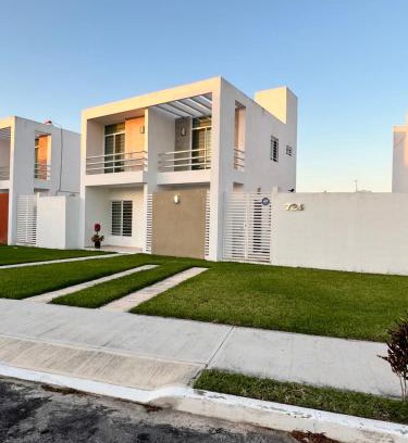 Merida Municipality Maison | Casa Flor de Mayo, fresca, climas, en privada