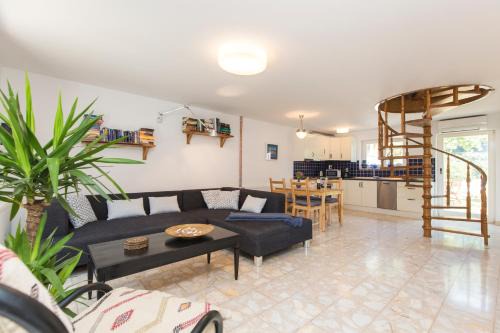 Novigrad Maison | Casa Flora 3-minutes’ walk from the beach