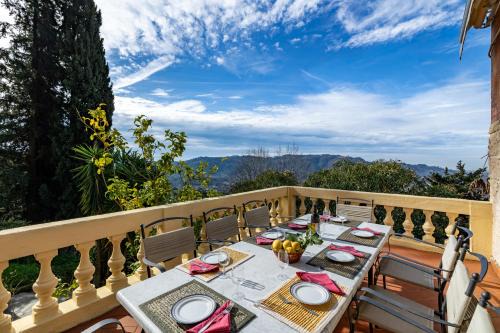 Camaiore Appartement | Casa Giovanni - Relax Among Greenery - Happy Rentals